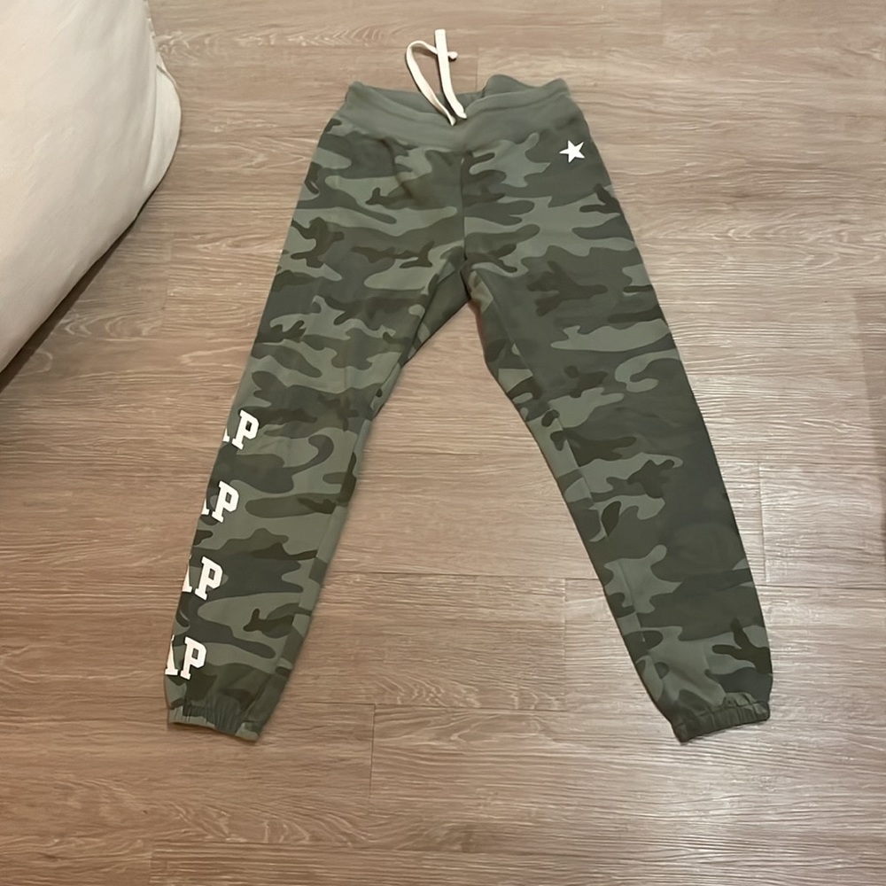 Jogger - Picture 2 of 3